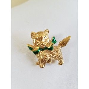 Gerrys Gold Tone Cat Shaped Brooch